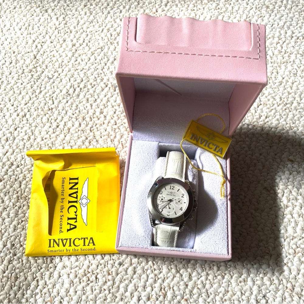 Invicta White Leather Strap Watch